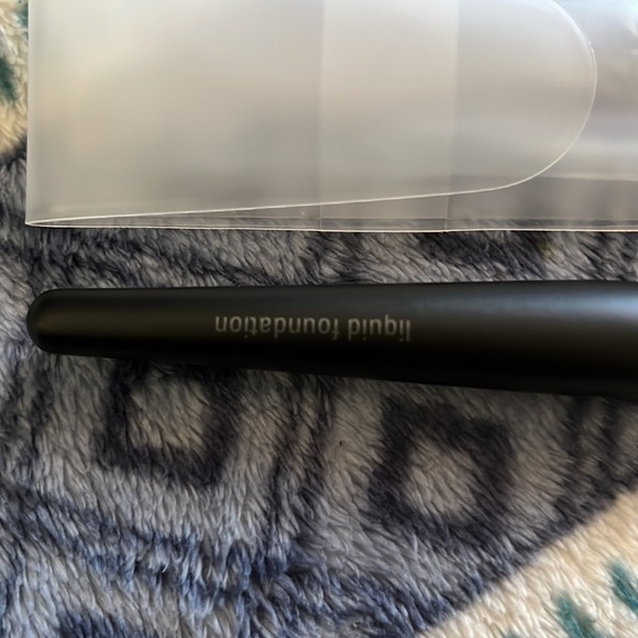Liquid Foundation Brush / Face mask brush New / Mary Kay brand - Picture 4 of 7
